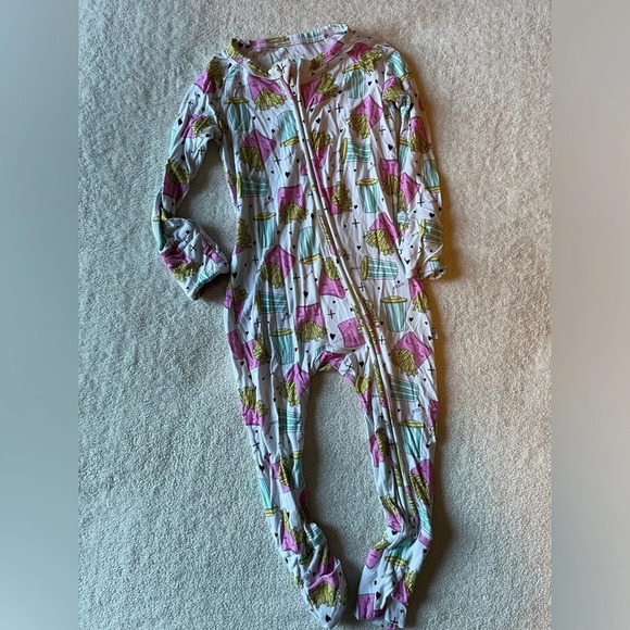 Lia & Liam pajamas, bamboo, viscose blend. 6-12 months. Fries and drink print - Picture 1 of 6